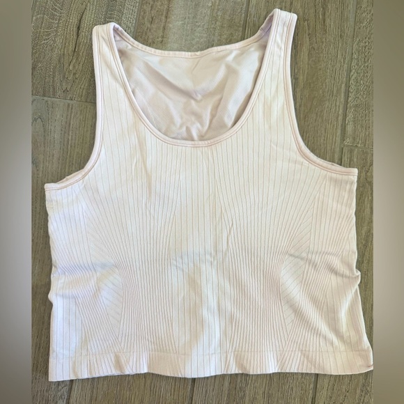 Lululemon Size 12 tank top with built in bra - Picture 1 of 6
